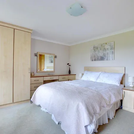 Weavers View Holiday home Cowling