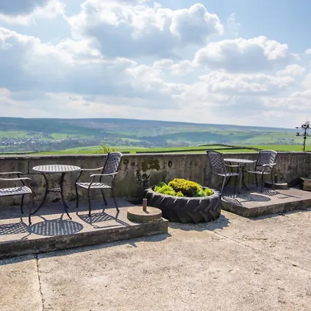 2 Bed In Oc-ds238 Cowling