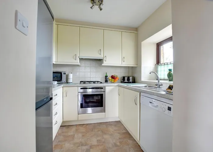 2 Bed In Oc-ds238 * Cowling