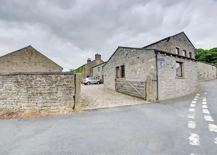 2 Bed In Oc-ds238 * Cowling